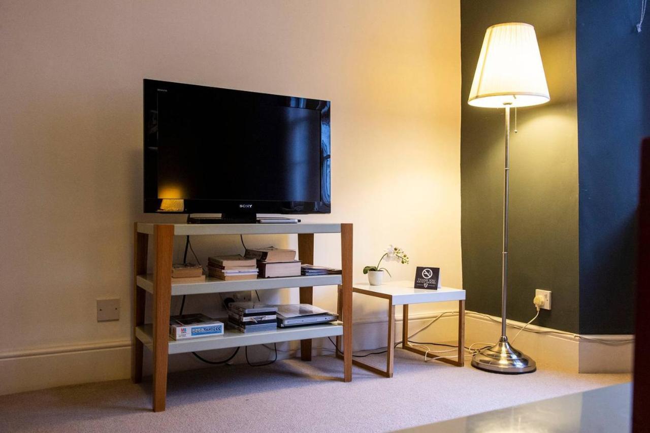 Joivy Charming Apt Close To City Centre Edinburgh Bagian luar foto